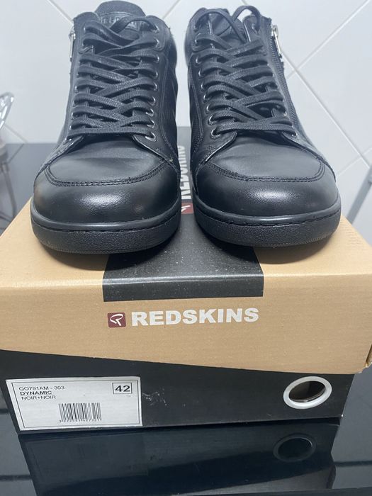 Sapatos novos da marca redskins