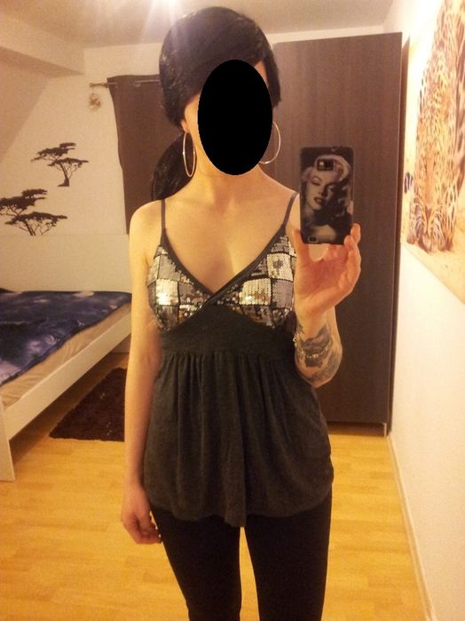 Bluzka z cekinami H&M top cekiny bluzeczka modna 34/36