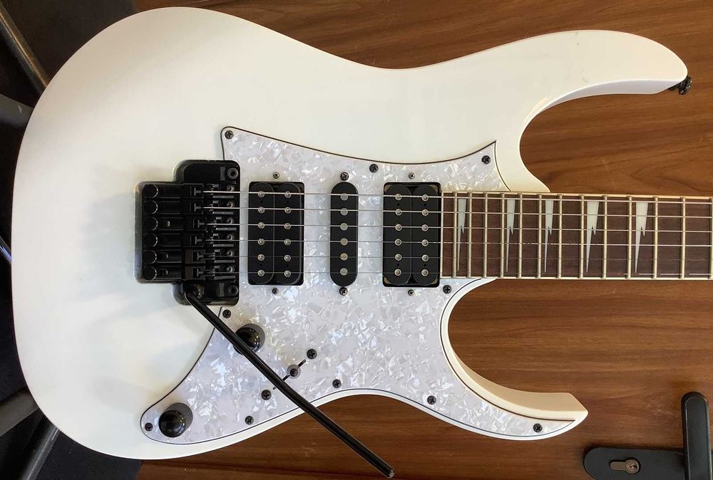 Guitarra Ibanez RG350DXZ-WH