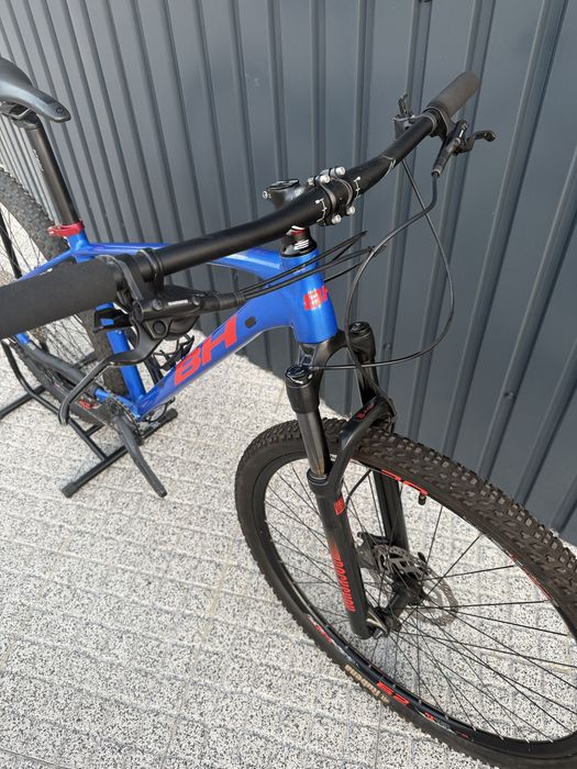 Bicicleta btt bh impecavel