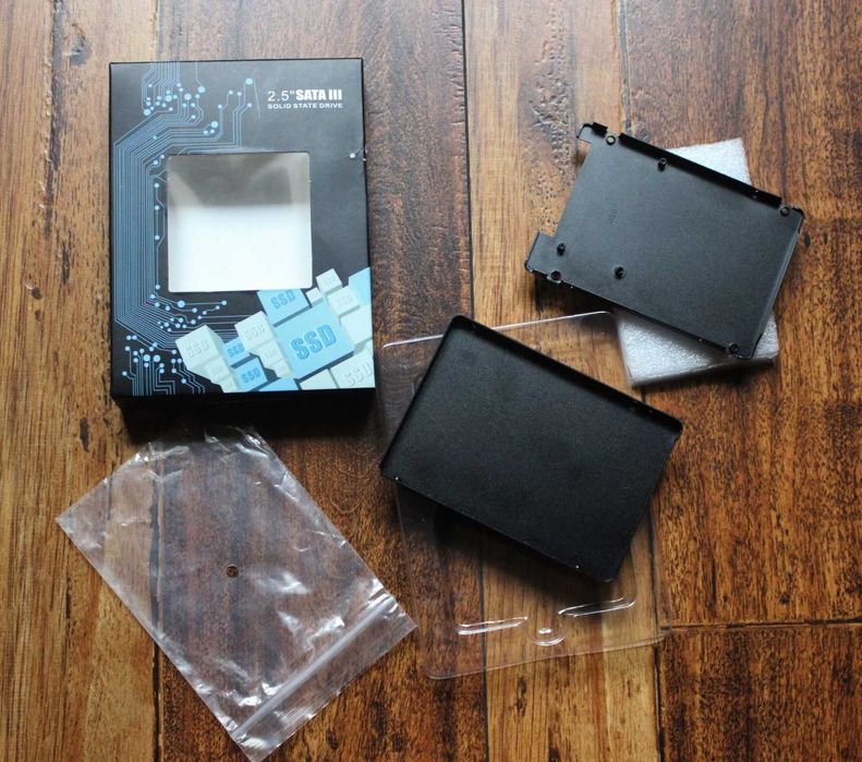 корпус металевий ssd накопичувача 2.5" SATA ноутбучний новий