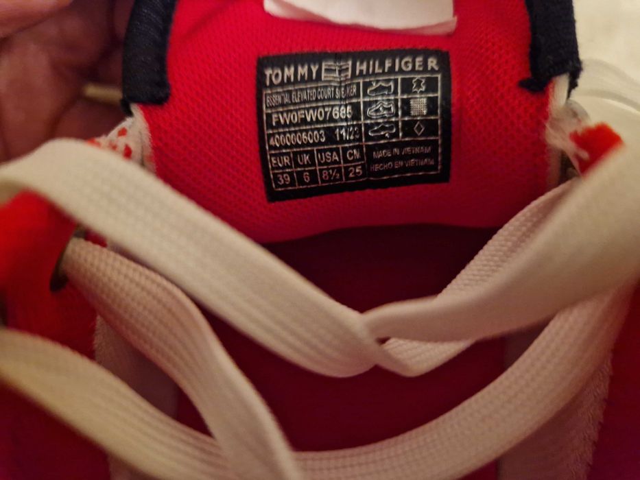 Nowe białe buty sportowe damskie sneakersy Tommy Hilfiger rozmiar 39