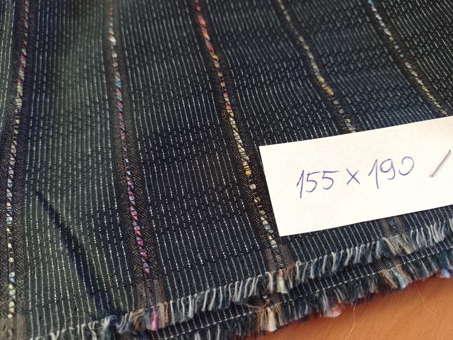 Tkanina. Materiał. Resztki krawieckie.