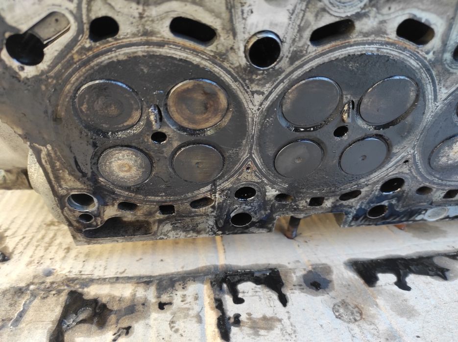 Головка блока двигателя мотора бмв 3.0 дизель BMW 3.0 M57