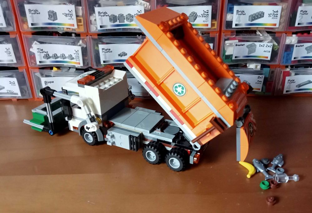 Lego city 60118 Garbage truck