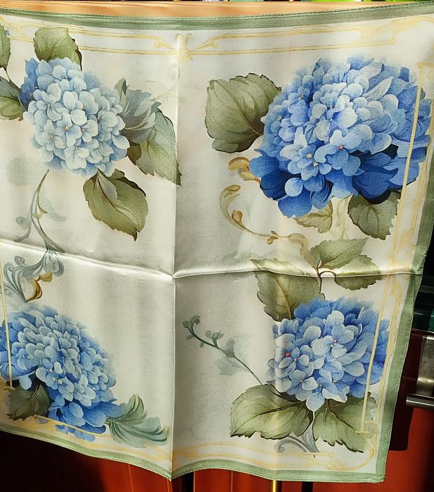 Niebieskie Hortensje -100%jedwab