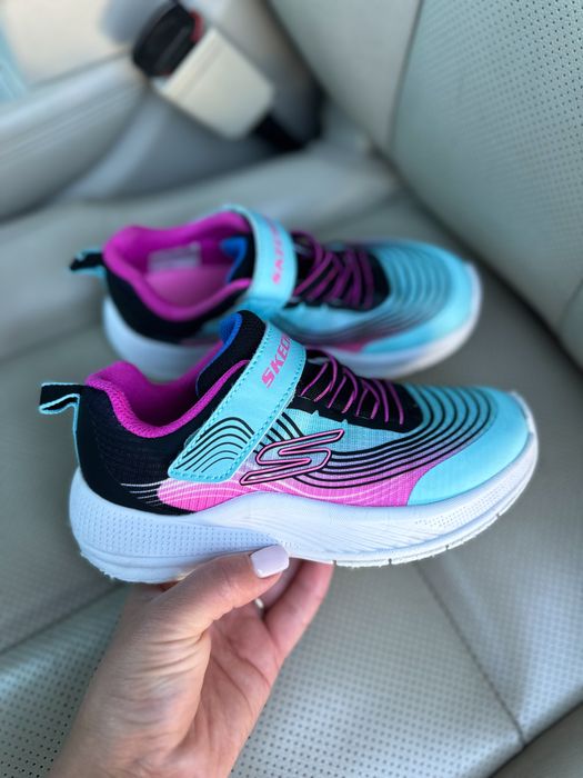 Кросовки Skechers на девочку!