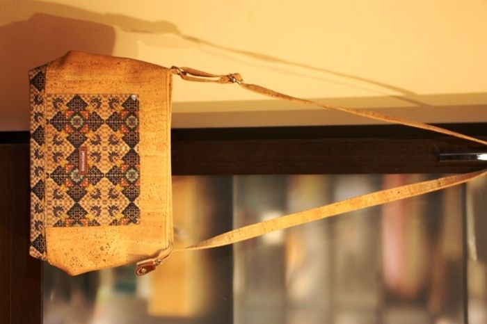 Mala de mulher de cortiça como nova da PEPPEROSSO