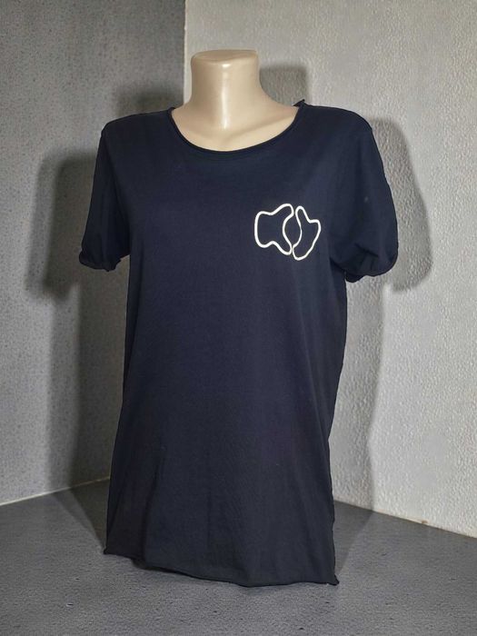 Чорна жіноча футболка "Человек человеку КУ" — Oversize Style