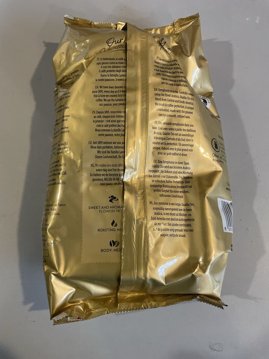 Sprzedam kawę ziarnistą Lavazza Qualità Oro 1kg