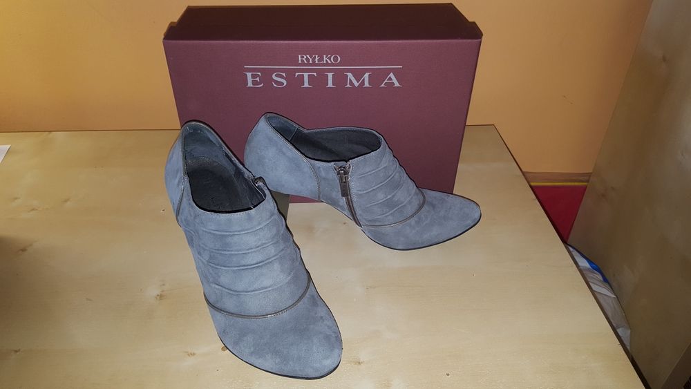 Botki na obcasie Ryłko