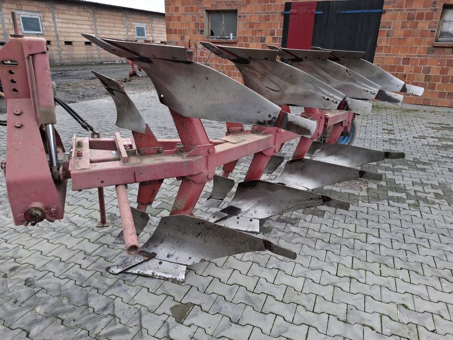 Sprzedam pług obrotowy 4 skinów NAUD