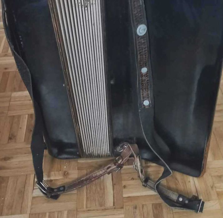 Akordeon Hohner 120 basowy