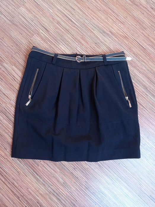 Spódnica mini z paskiem,36