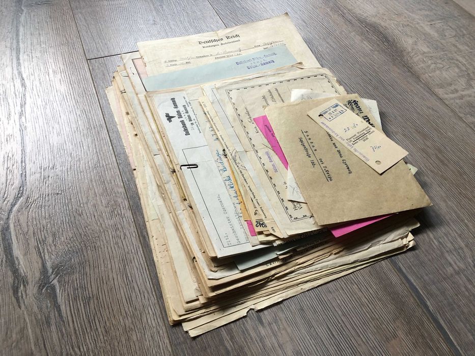 Obszerne archiwum rodzinne 1940 Sudety 1949 Kilkadziesiąt dokumentów