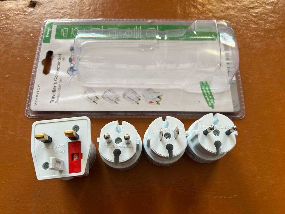 Набір дорожніх розеток/перехідників Vivanco Traveller’s Connector Set