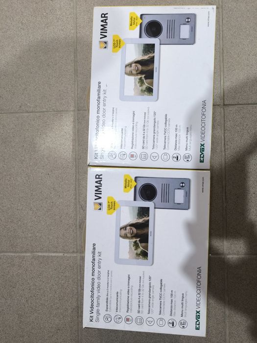 Vendo 2 kits de vídeo porteiro vimar elvox