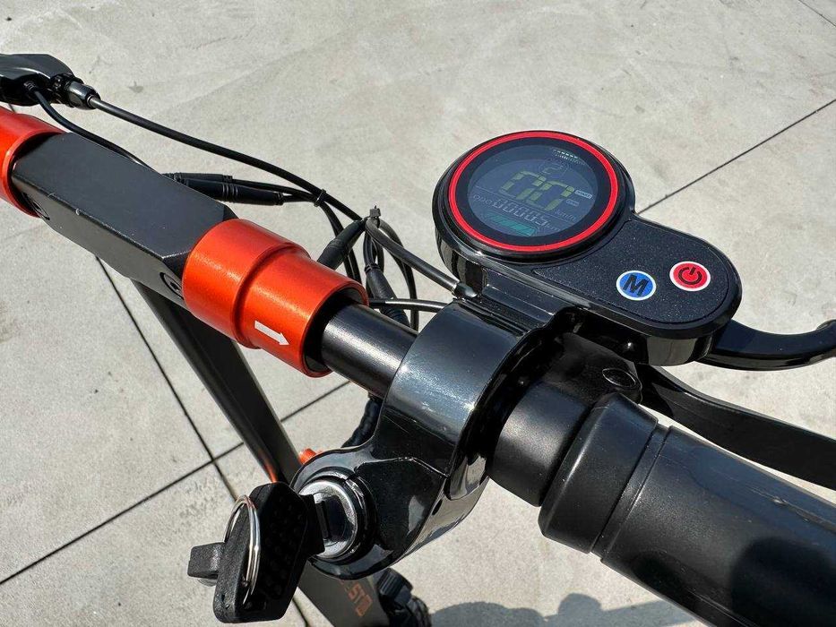 Электросамокат  X-BOOST оо-1 48V/15Ah/800W( Швидкий) Електросамокат |