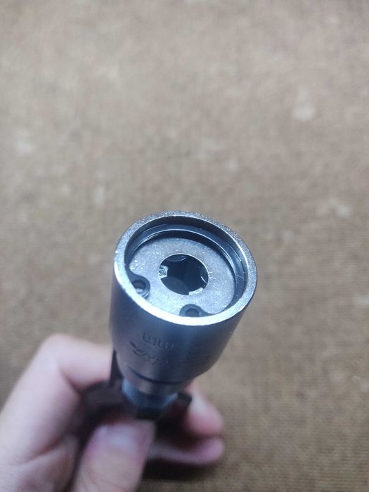 Ponteira para varão roscado makita