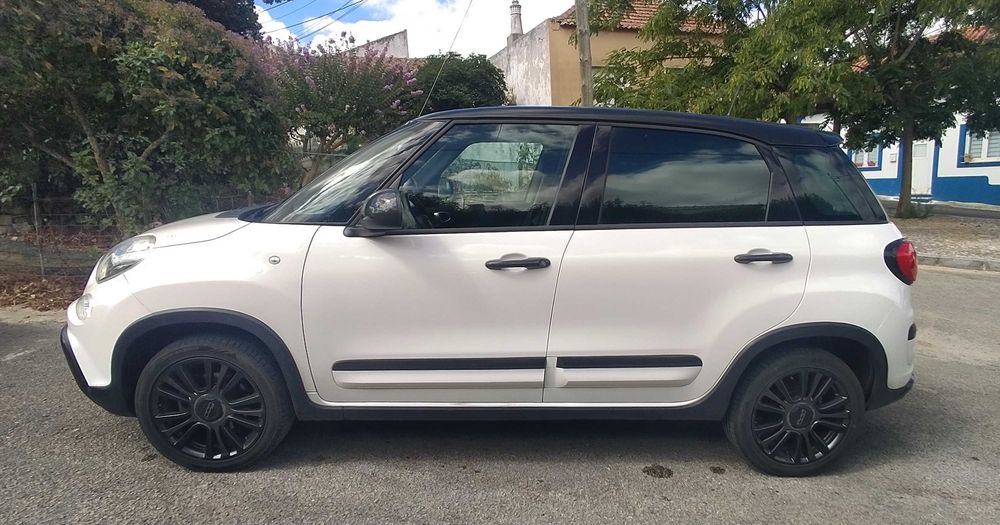 FIAT 500L Cross S-Design
