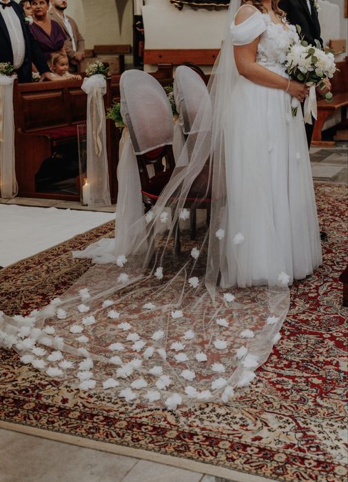 Suknia ślubna + długi welon