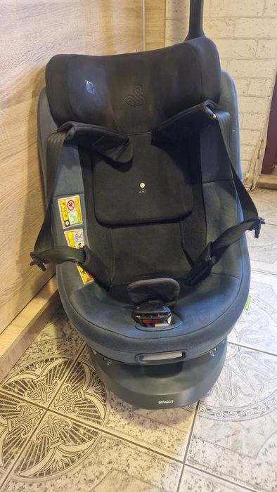 Fotelik samochodowy obrotowy Swandoo Marie 3