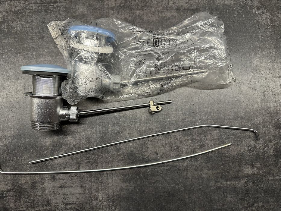 Змішувач для ванної