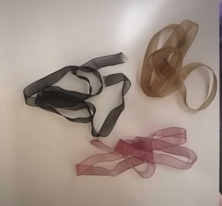 Fitas de organza para colares ou costura