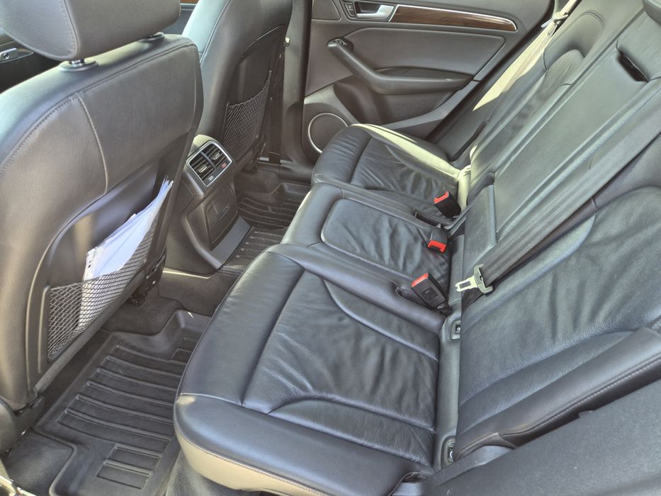 Продам власну  Audi Q5