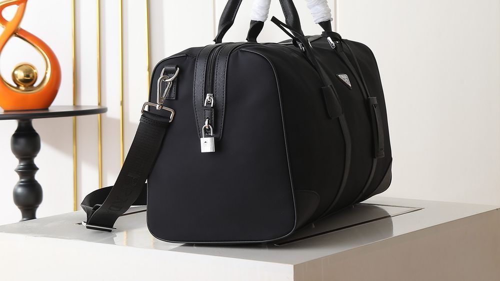 Жіноча сумка Prada 50x22.5x26