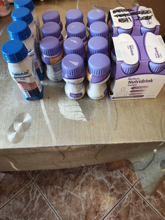 Nutridrinki 19szt + 4 fresubin