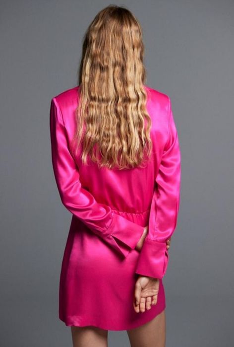 Міні сукня ZARA з глибоким звабливим вирізом