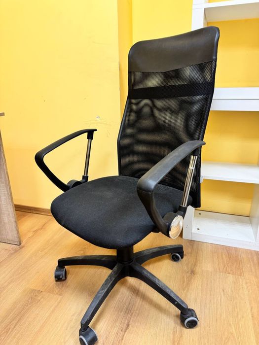 Офісне Крісло