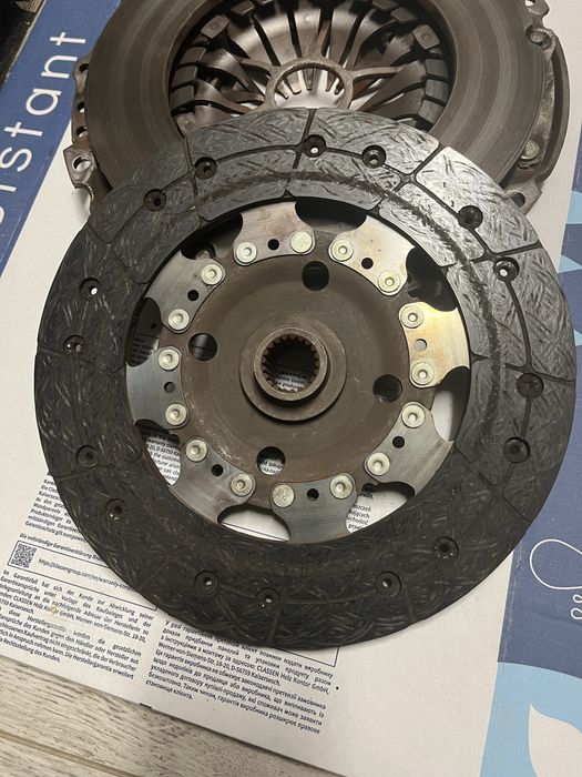 Комплект зчеплення Peugeot 2.0 HDI 600 0136 00 Luk