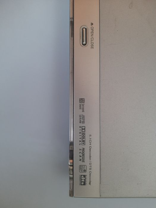 DVD-плеєр LG  DK589XB