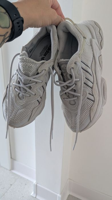 Buty sportowe Adidas Ozweego