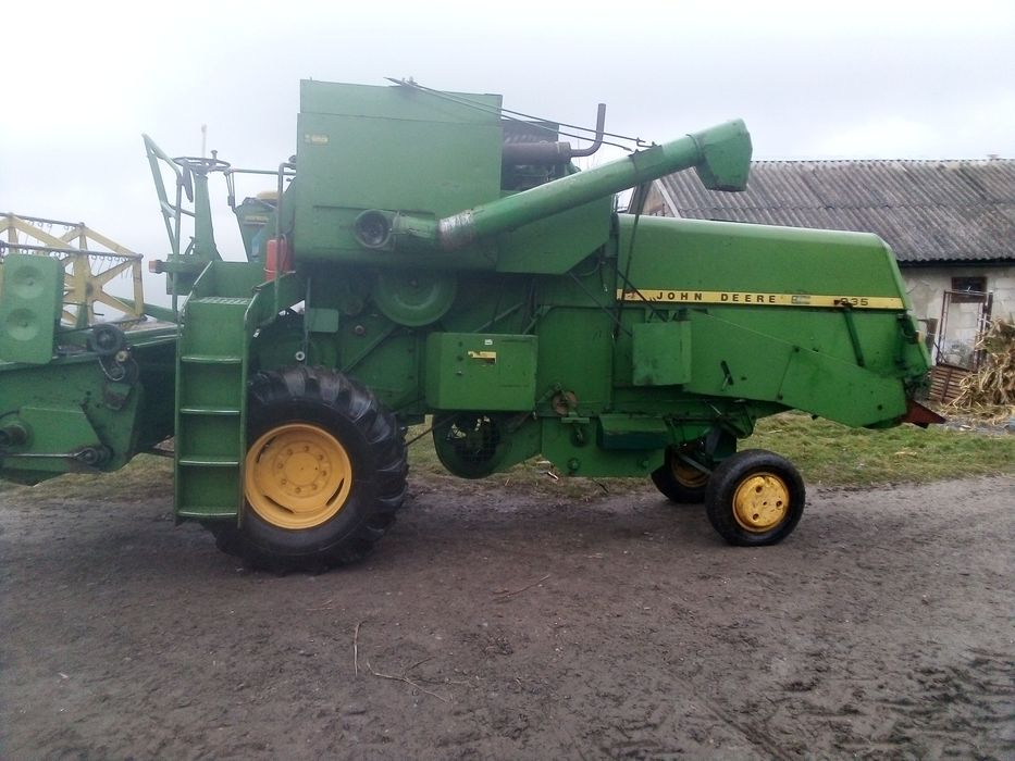 Комбайн джон дір 935