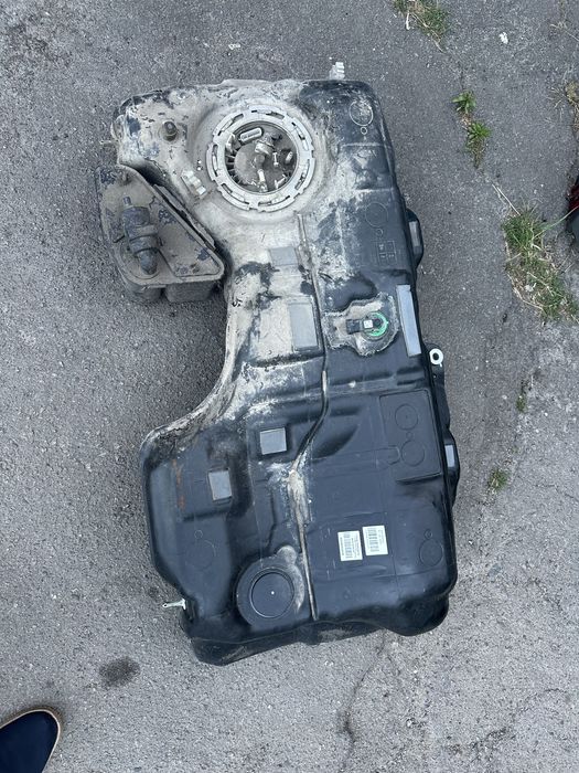 Бак бензобак infiniti qx30 2016- mercedes gla