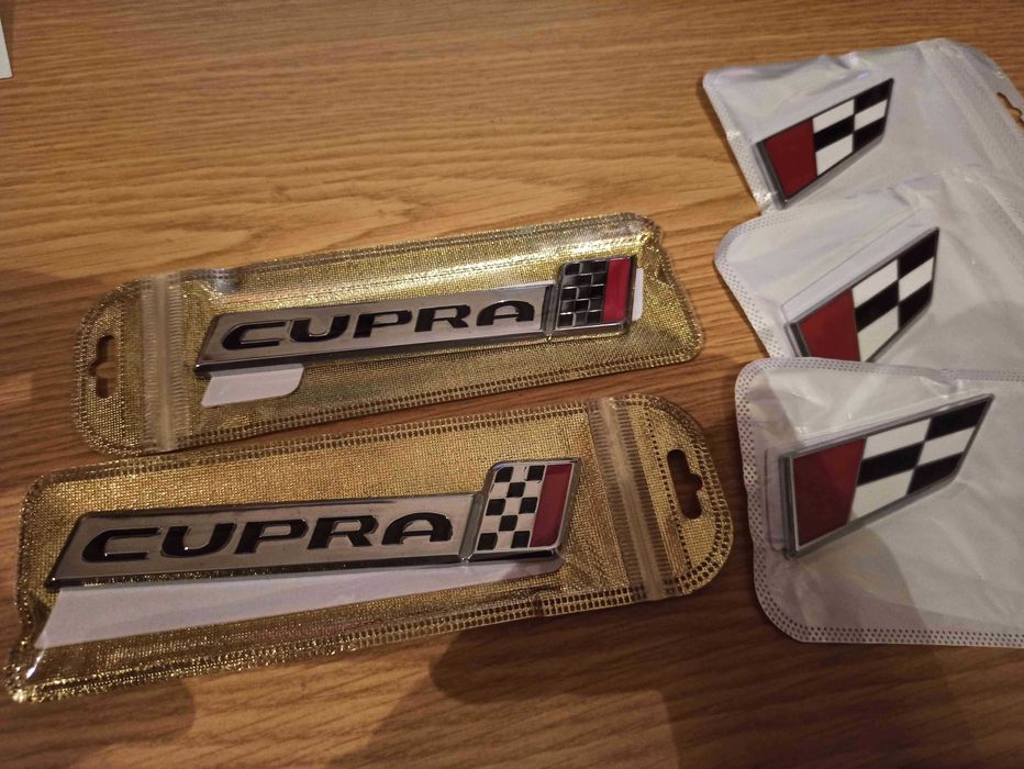 Símbolos emblemas Ford ST LINE | Seat CUPRA | SPORT