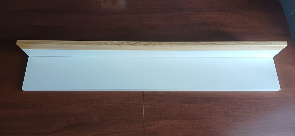 Półka z płyty laminowanej
