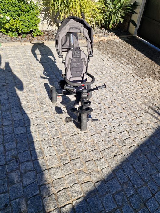 Triciclo Lionelo