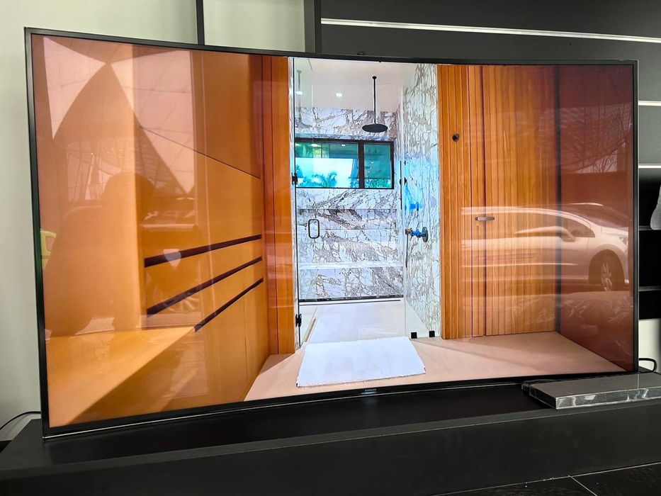 9 Серія, Перміум 4K вигнутий ТВ 55” 65” Samsung 55HU9000, 65HU9000