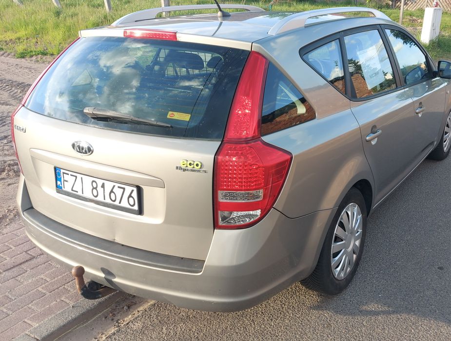 Kia Cee'd 1.6 crdi 2010r.