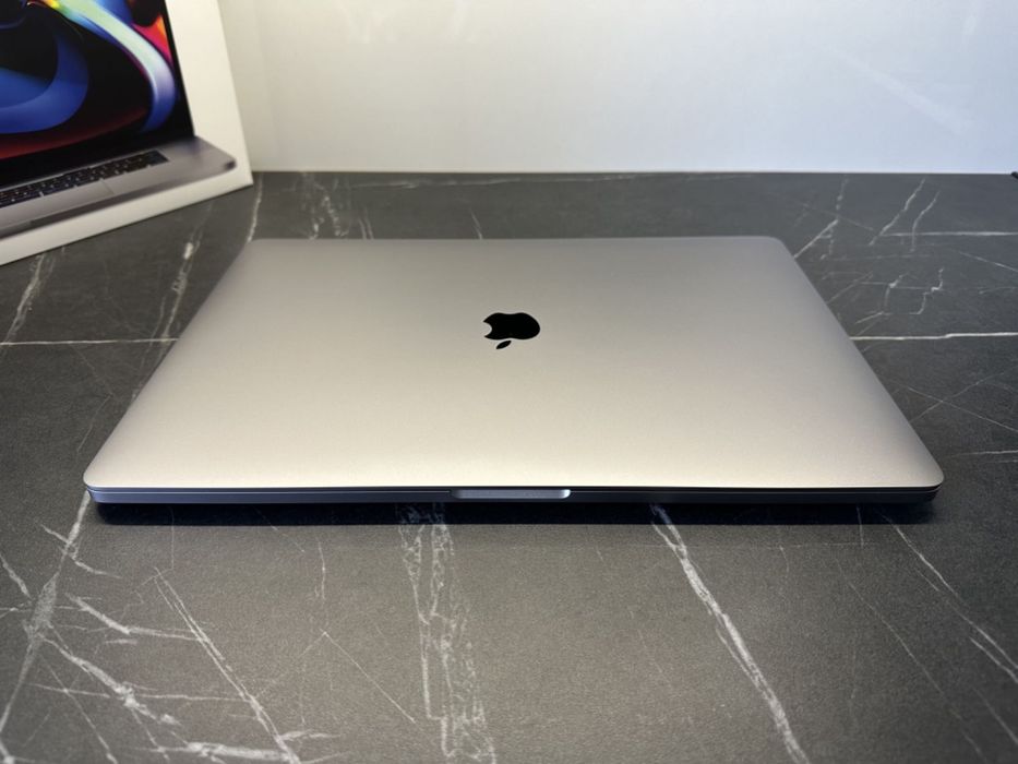 MacBook Pro 16" 2019, Space Grey