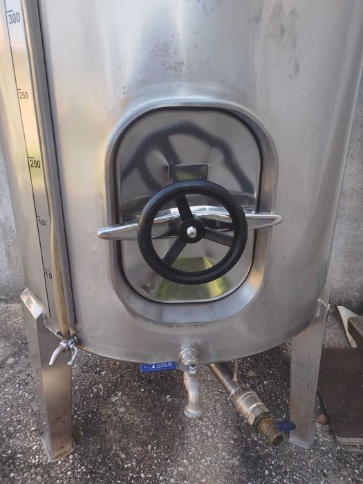 Cuba em inox para vinho 600 litros
