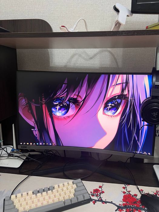 Продам Samsung CRG5 27  240 hz