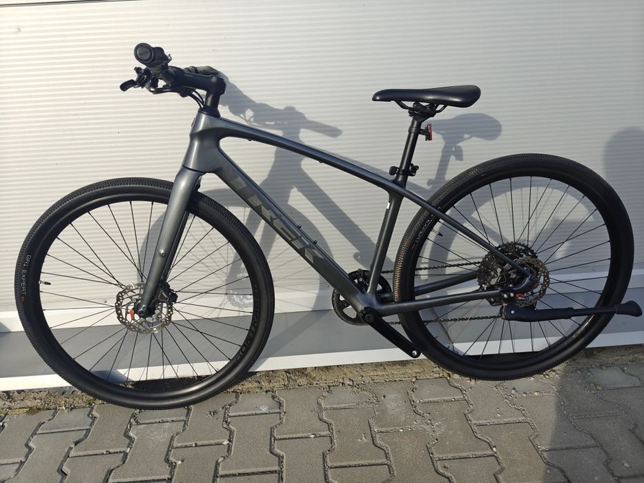 2xTrek FX4+  Sport karbon rozmiar S Shimano Cues 10s