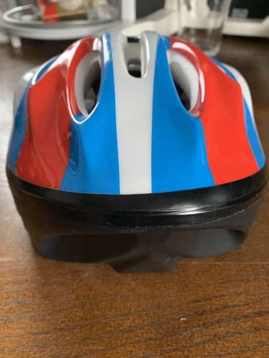 Kask dla dziecka na rower, hulajnogę, wrotki itp.