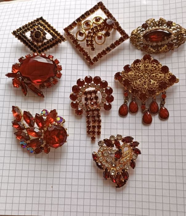 Винтажные броши на подарок