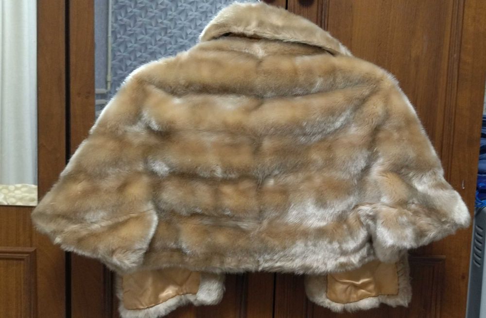 Весільна шубка ,болеро,накидка, муфта